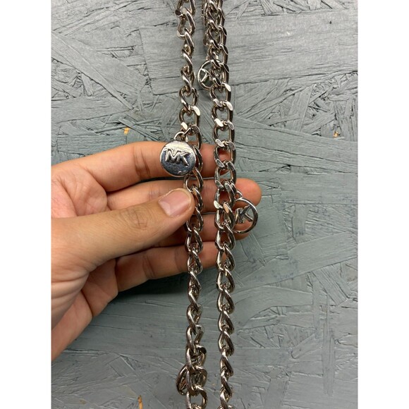 Michael Kors Silver Tone Chain Link Belt Bar Logo Accent Women’s Accessory - Picture 5 of 8